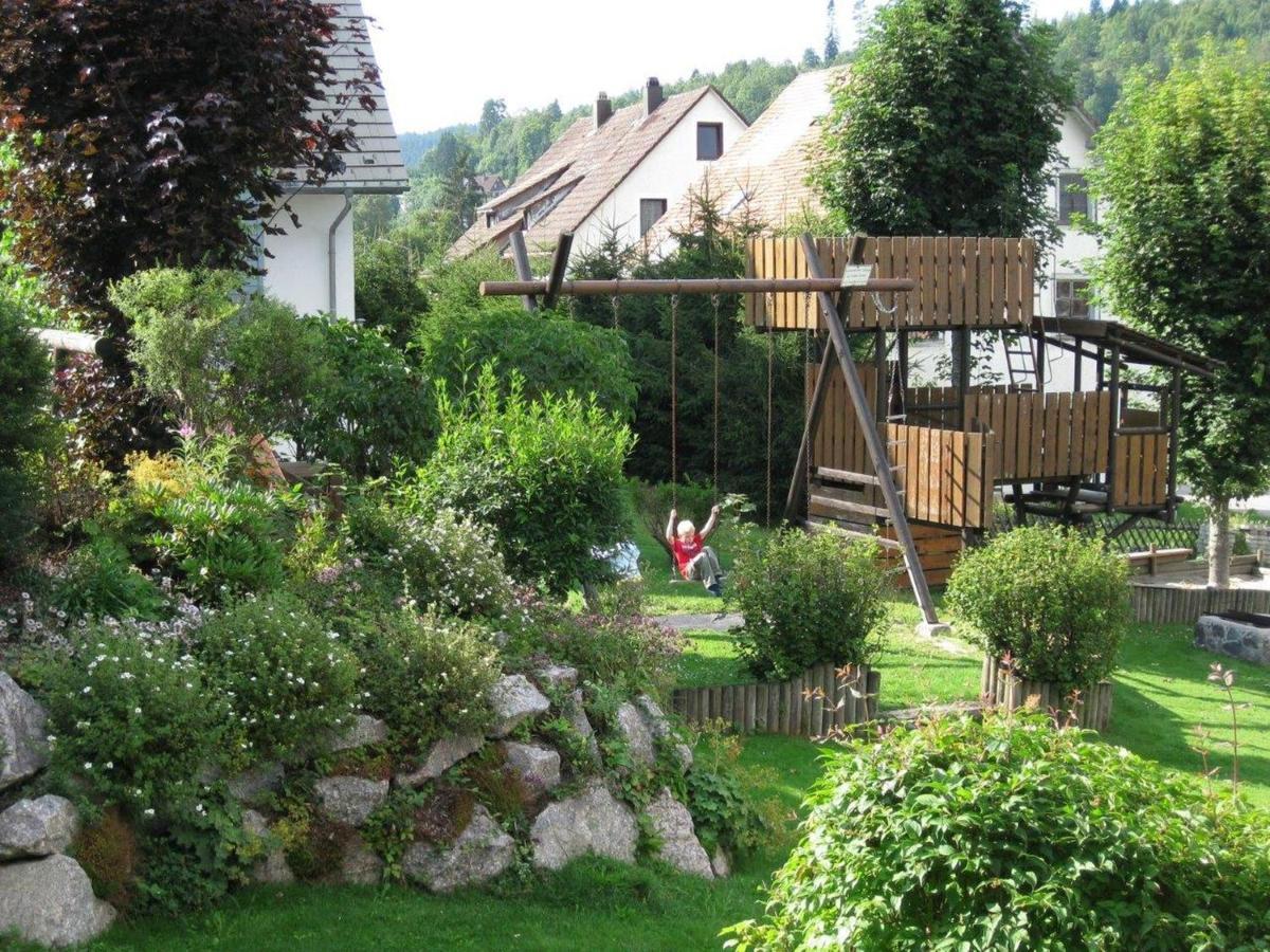 Apartamento Schwarzwaldhaus Simmelehof Lenzkirch Exterior foto