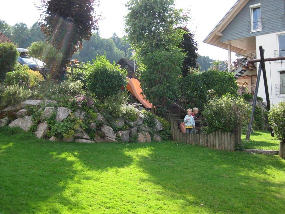 Apartamento Schwarzwaldhaus Simmelehof Lenzkirch Exterior foto
